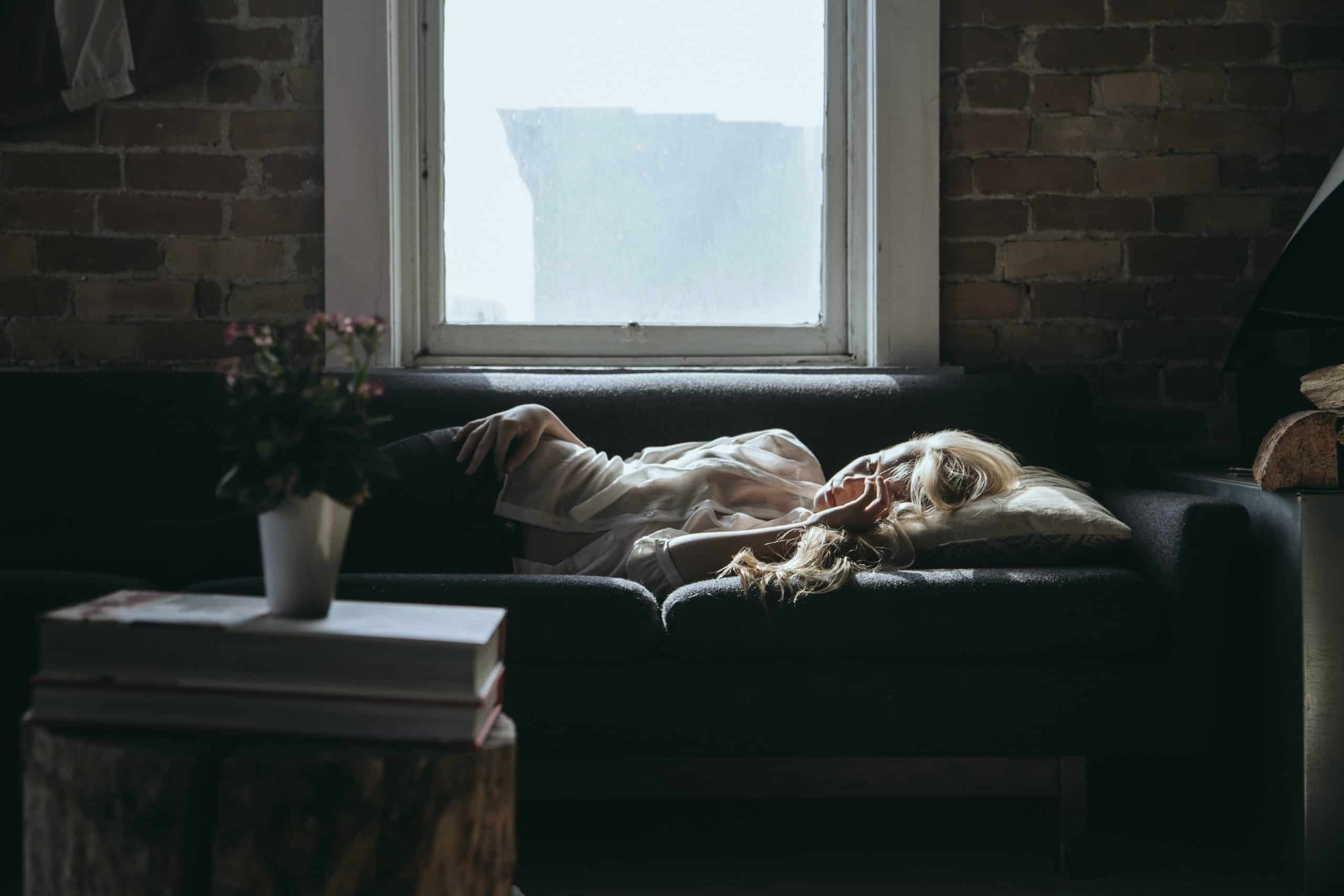 How Seasonal Changes Influence Mood & Behavior